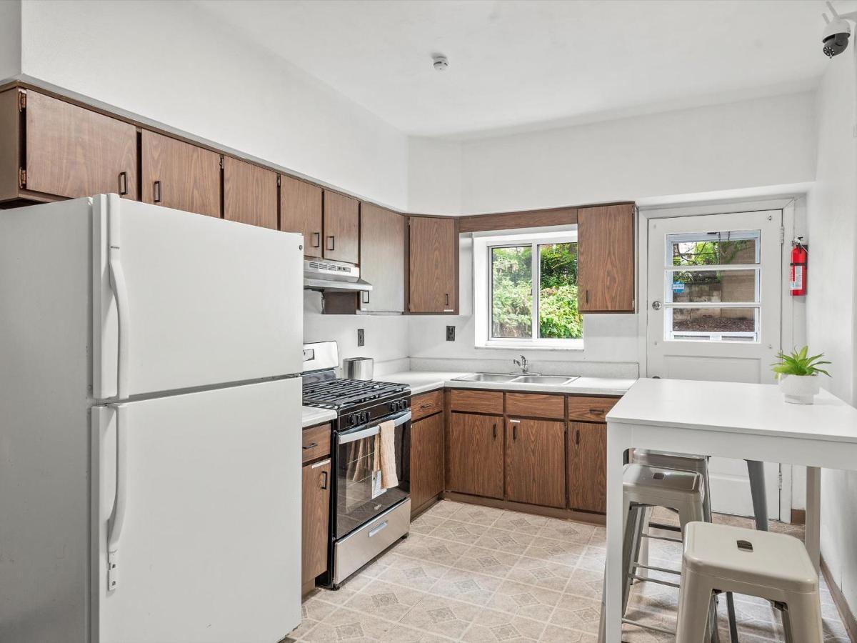 Oakland/university @d Modern And Spacious Private Bedroom With Shared Séjour chez l'habitant Pittsburgh